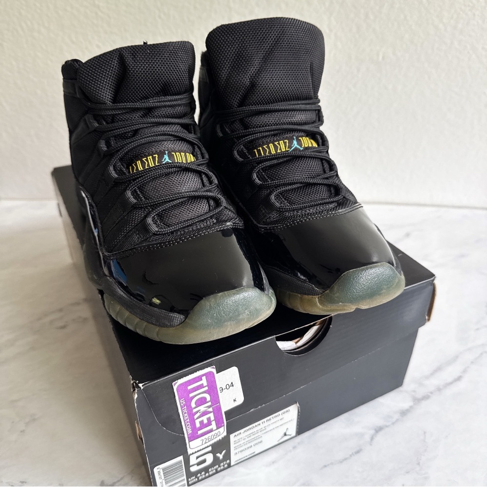 EUC Nike Air Jordan 11 Gamma Blue 2012 size 5.5Y